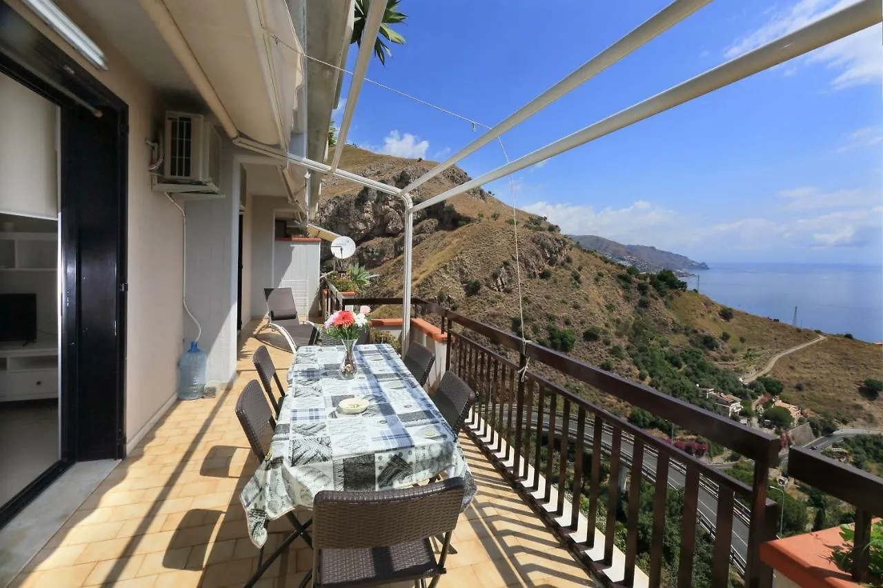 Olimpia'S House Apartment Taormina Italy